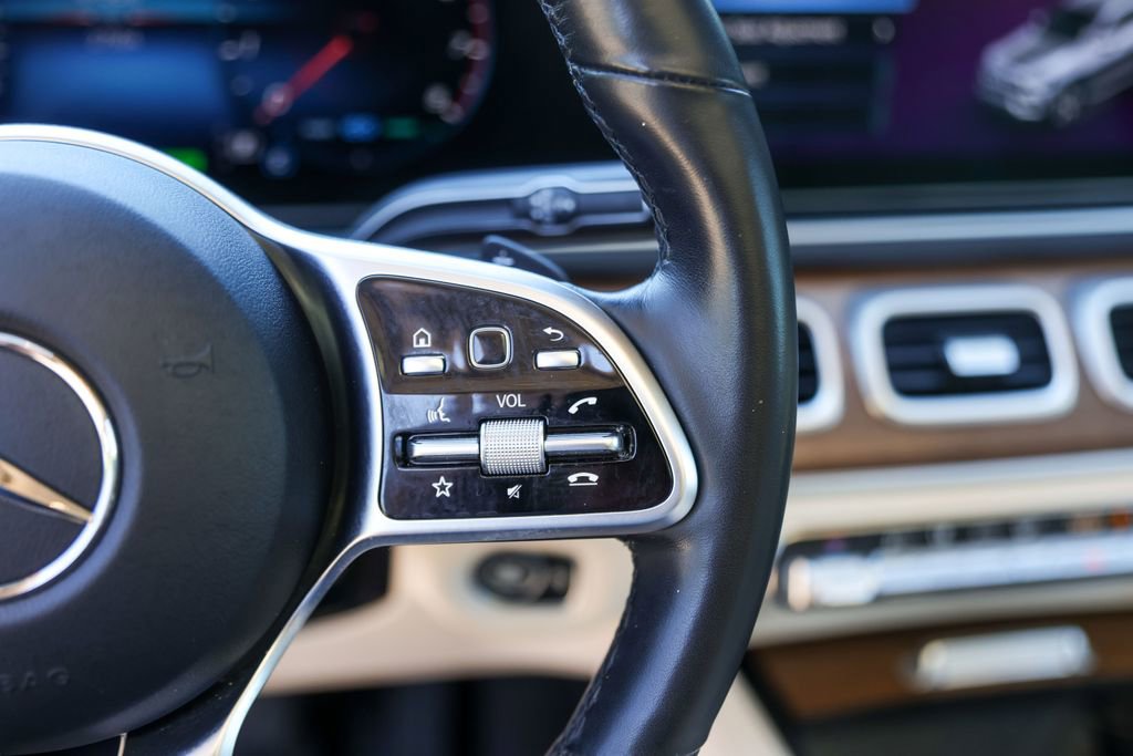 Used 2023 Mercedes-Benz GLS 450 4MATIC image 12