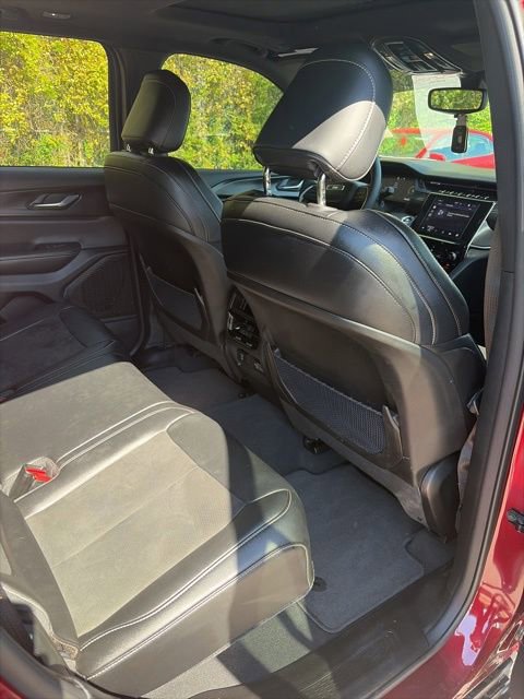Used 2024 Jeep Grand Cherokee Altitude image 22