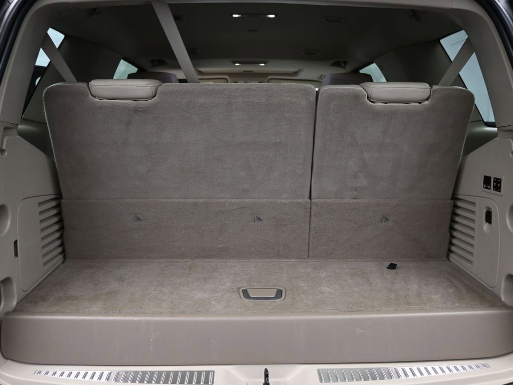 Used 2020 Cadillac Escalade Luxury image 30