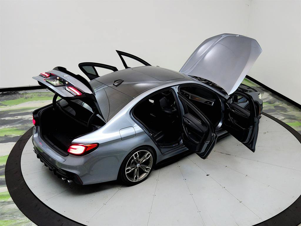 Used 2020 BMW M550i xDrive AWD/4WD image 39