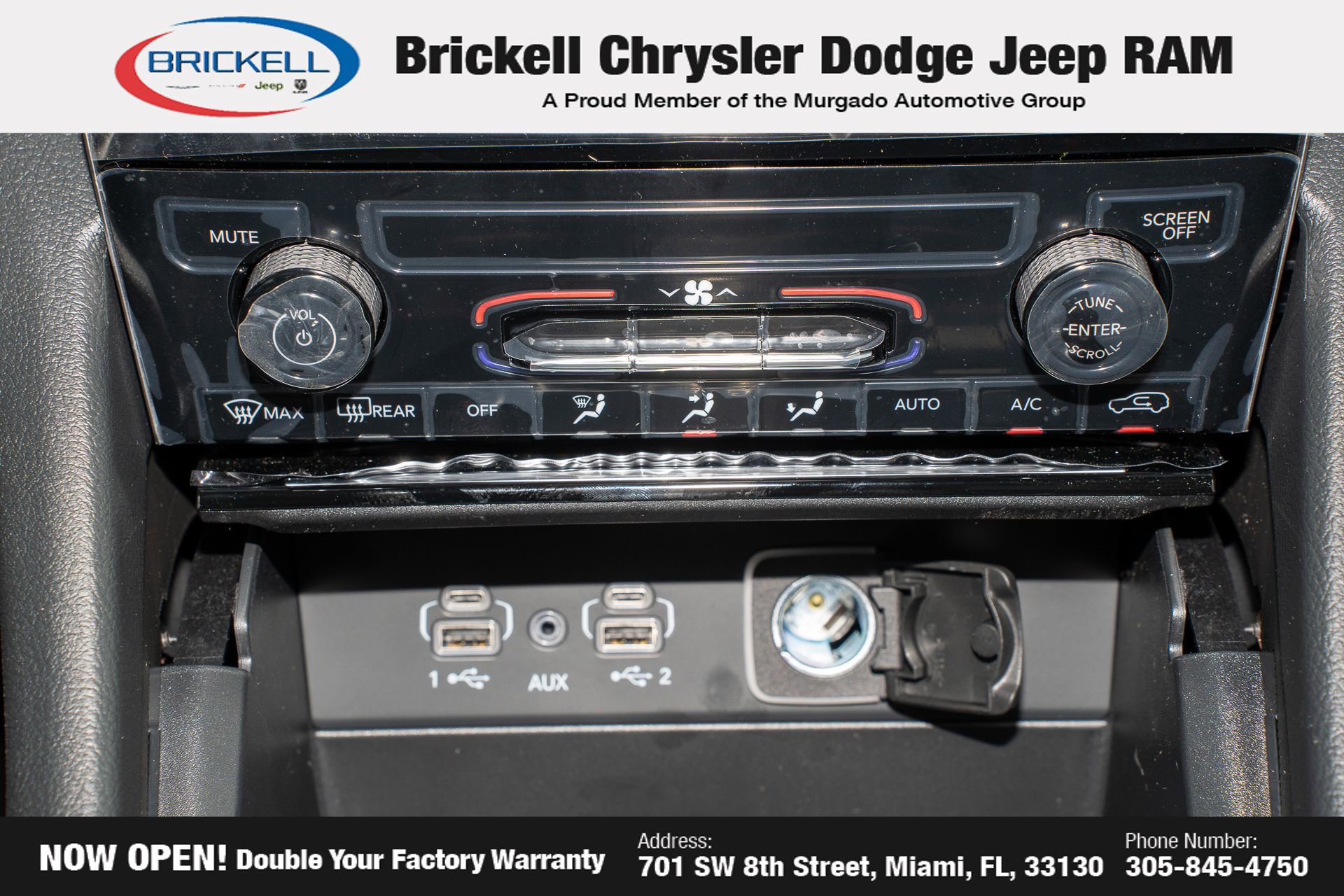 New 2025 Jeep Grand Cherokee L Laredo image 26