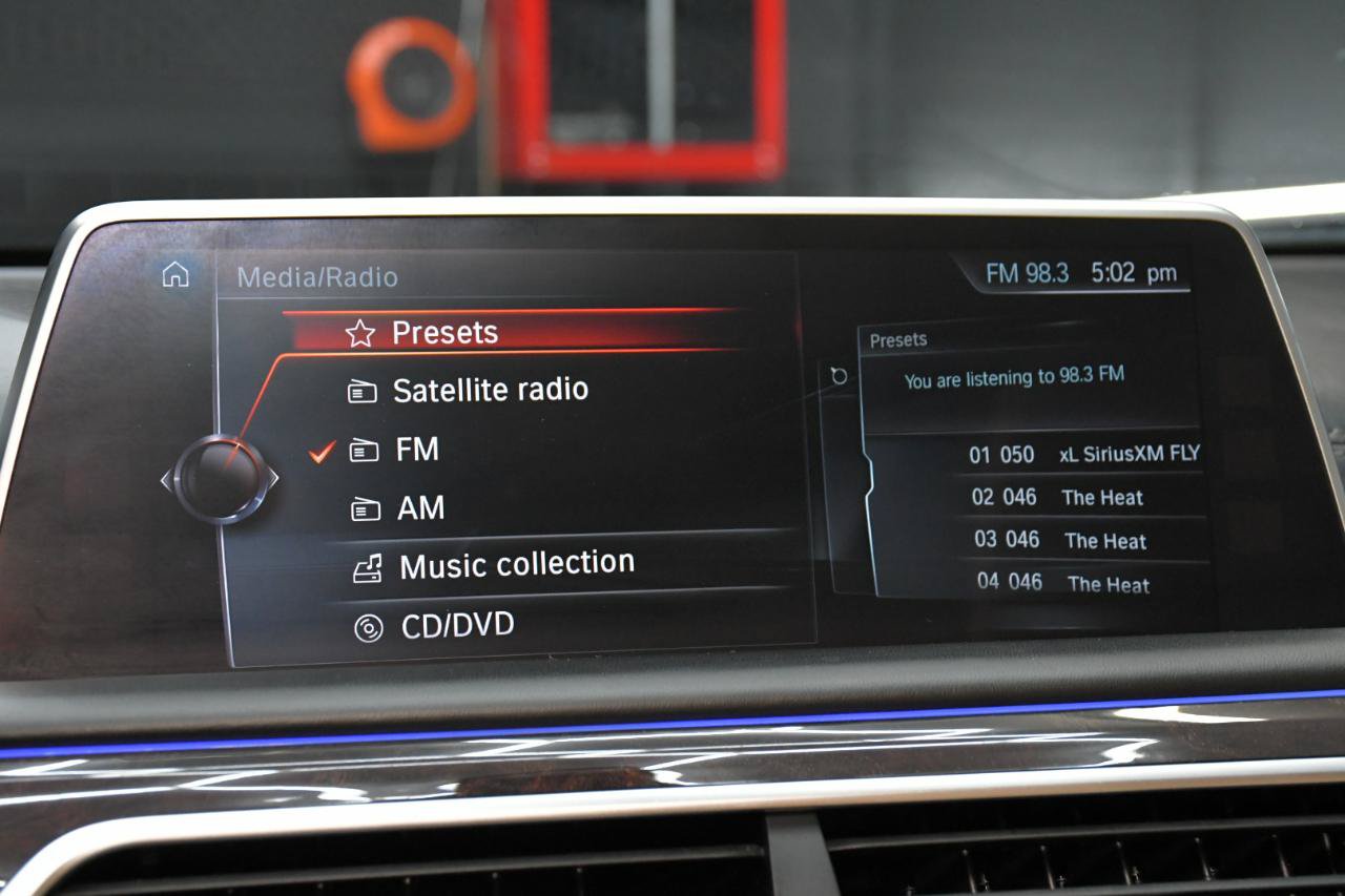 Used 2016 BMW 750i RWD image 53