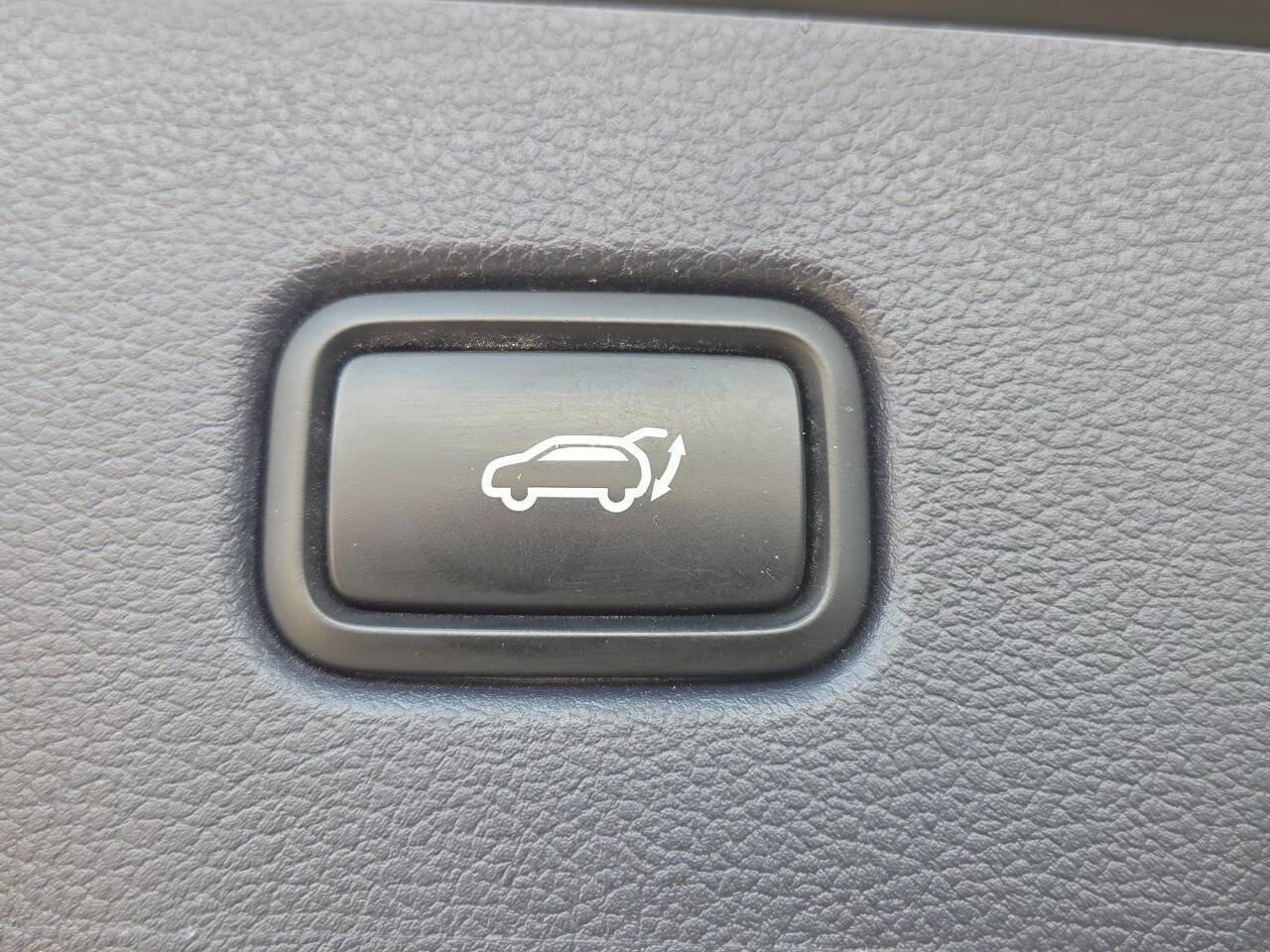 Used 2022 Hyundai Palisade SEL w/ 8P Bench Seat Package image 15