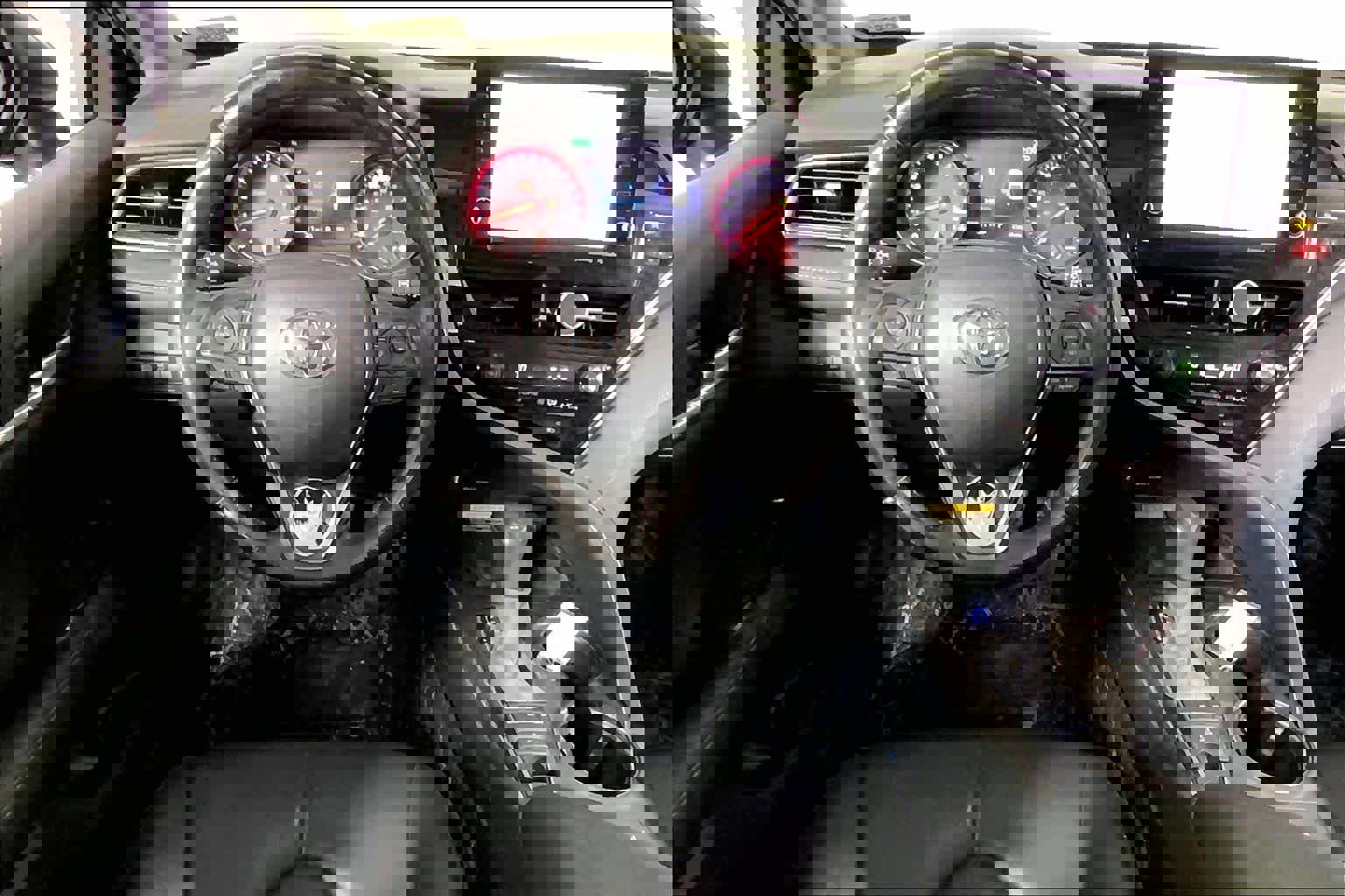 Used 2021 Toyota Camry XSE w/ Carpet Mat Package (TMS) image 6