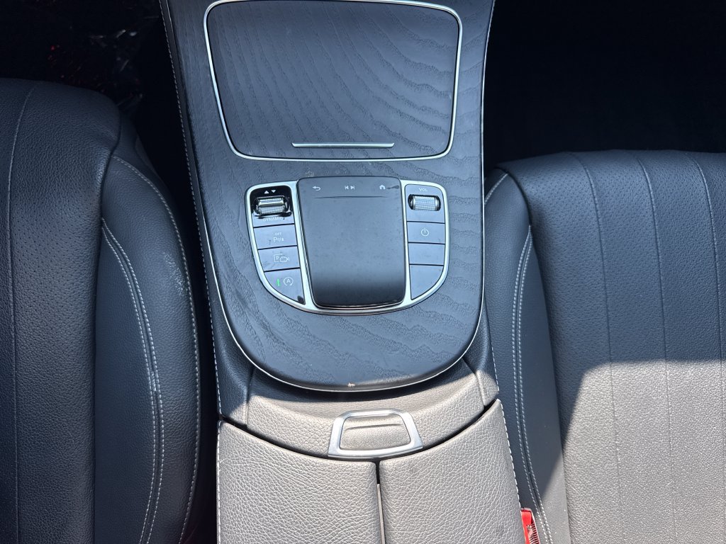 Used 2022 Mercedes-Benz E 350 Sedan image 23