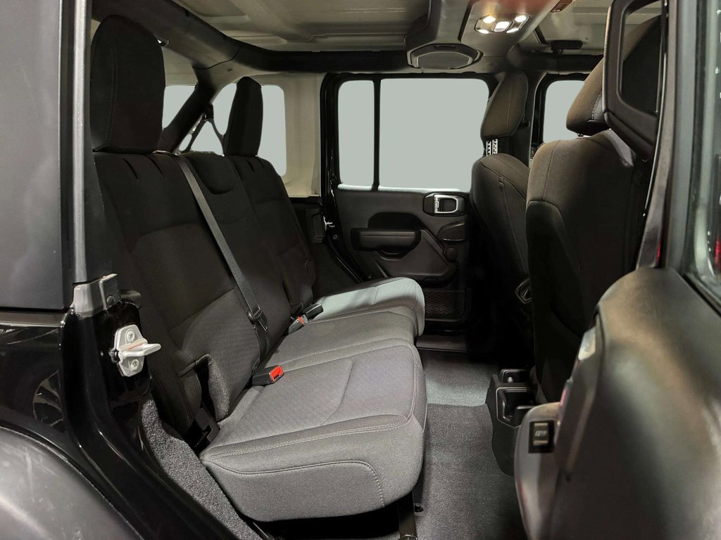 Used 2022 Jeep Wrangler Unlimited Sport image 22