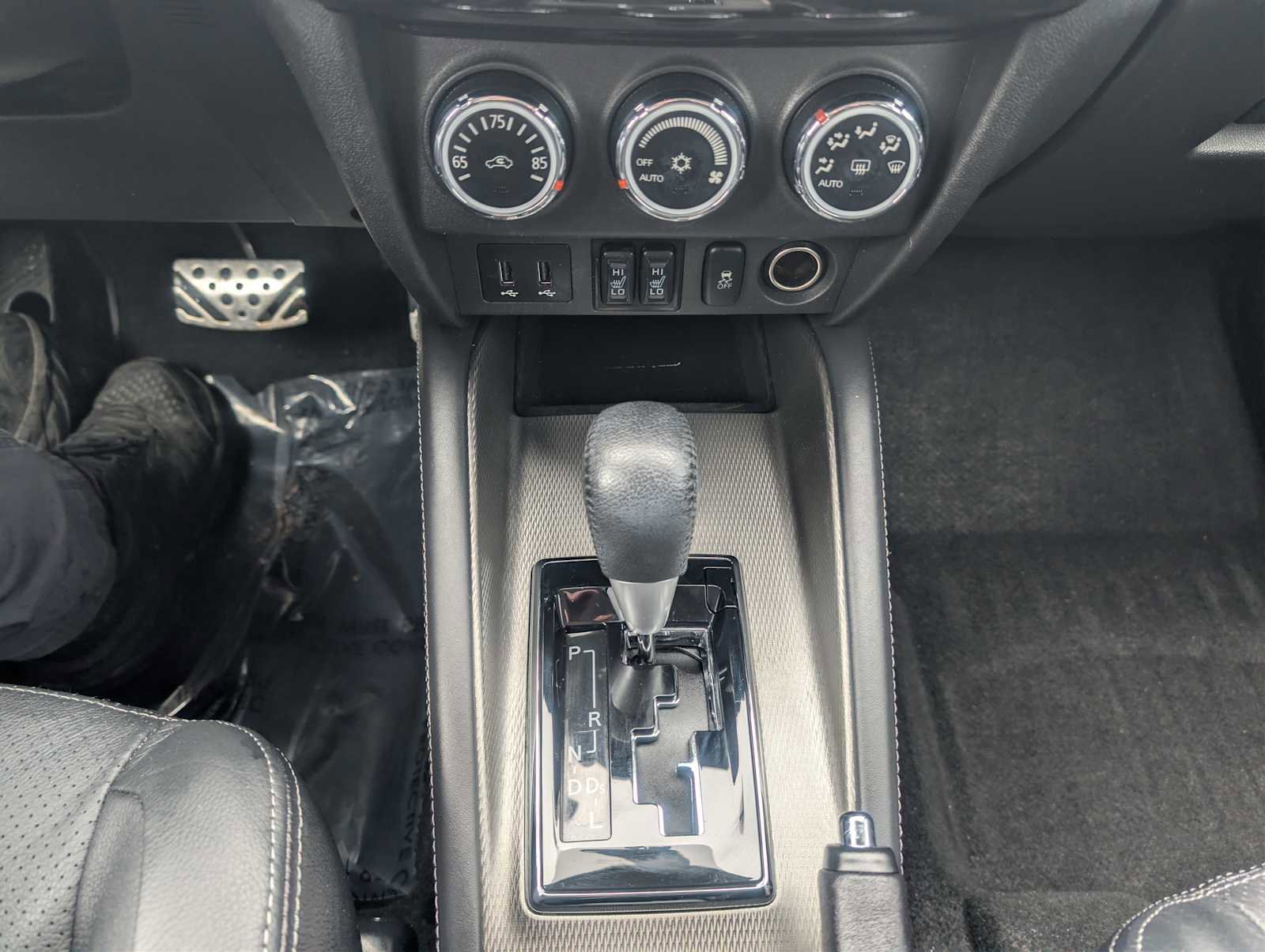 Used 2018 Mitsubishi Outlander Sport SEL image 13