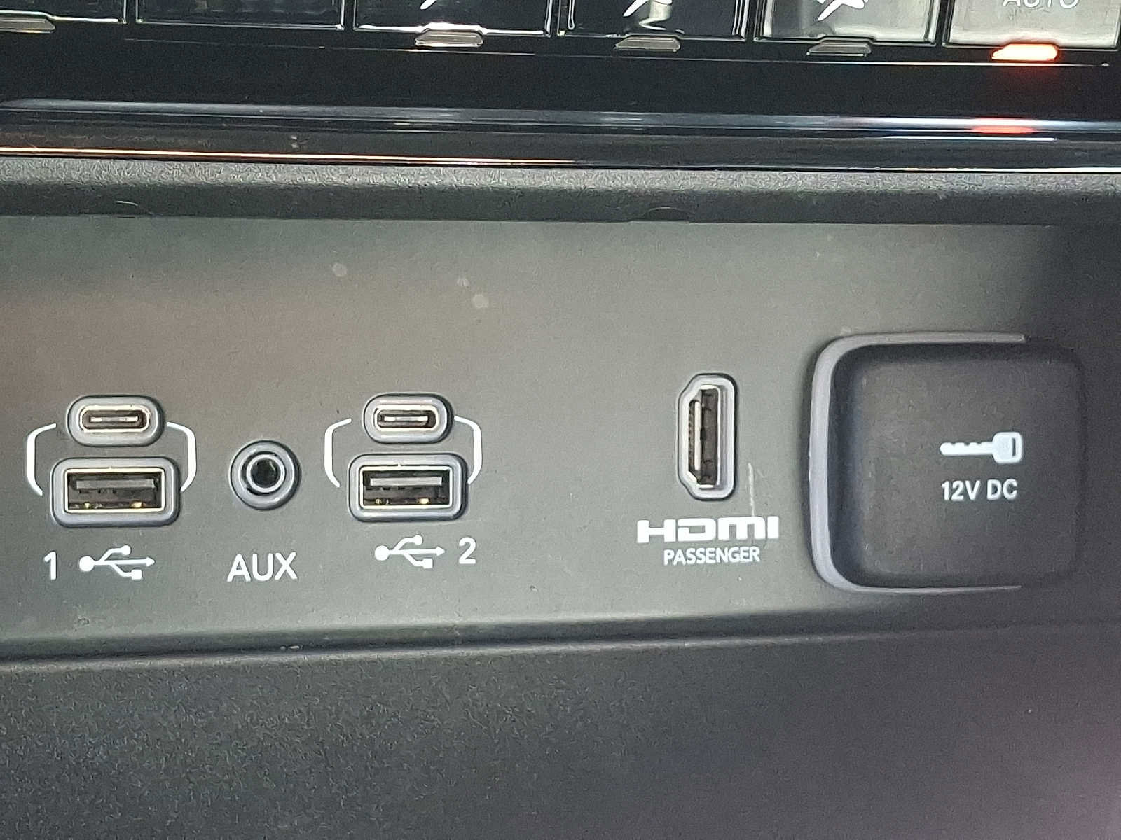 Used 2022 Jeep Grand Cherokee Limited 4xe image 25