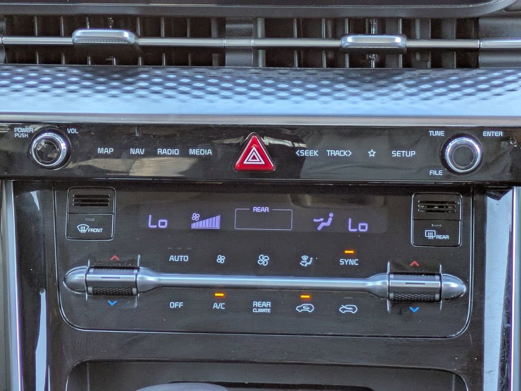 Used 2024 Kia Carnival SX Prestige image 20