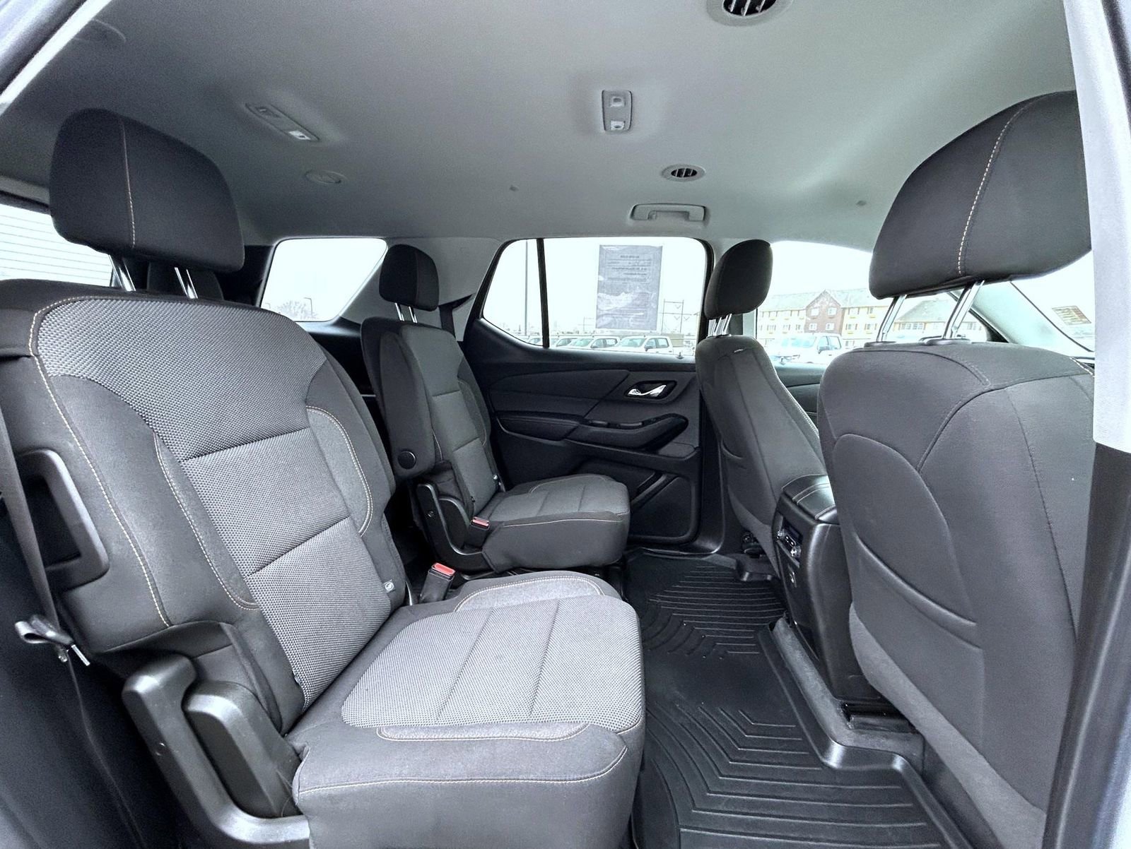 Certified 2020 Chevrolet Traverse LT w/ Driver Confidence II Package image 19