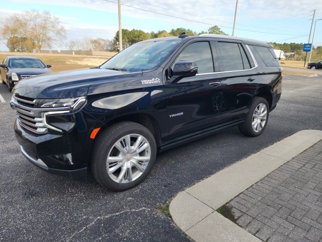 Used 2024 Chevrolet Tahoe High Country image 3