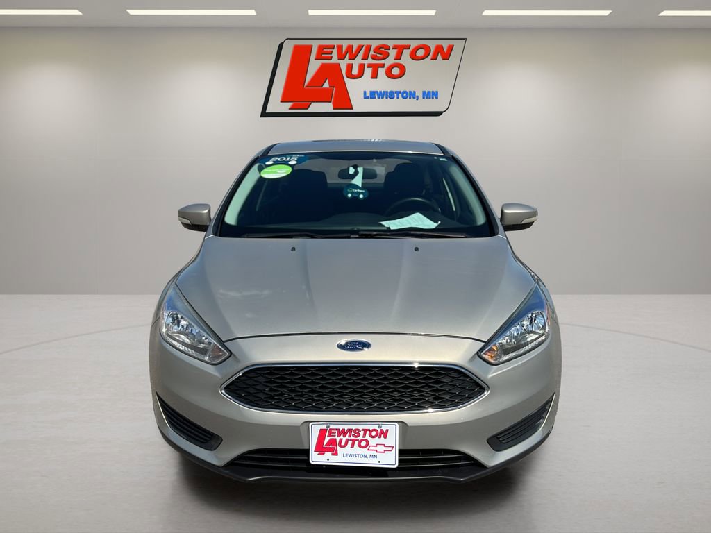 Used 2015 Ford Focus SE w/ SE Cold Weather Package FWD image 9