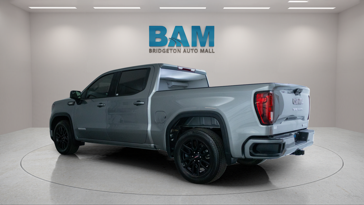 Used 2025 GMC Sierra 1500 Elevation RWD image 5