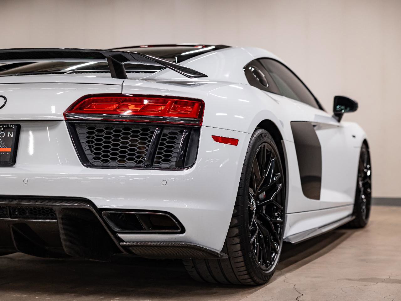 Used 2017 Audi R8 V10 plus image 29