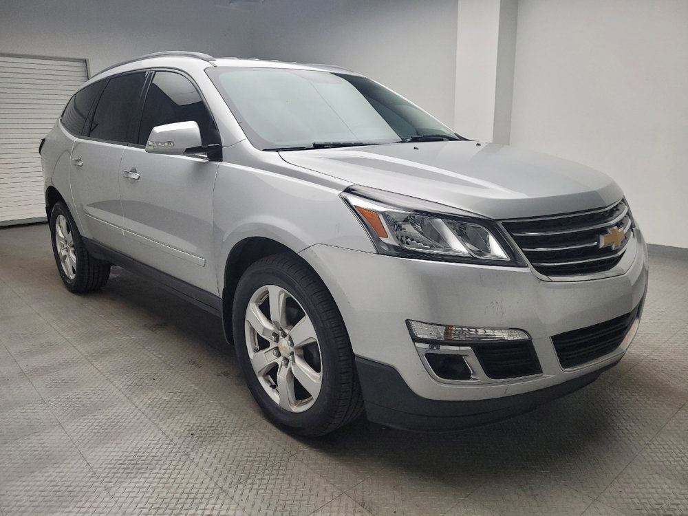 Used 2017 Chevrolet Traverse LT w/ Style and Technology Package image 13