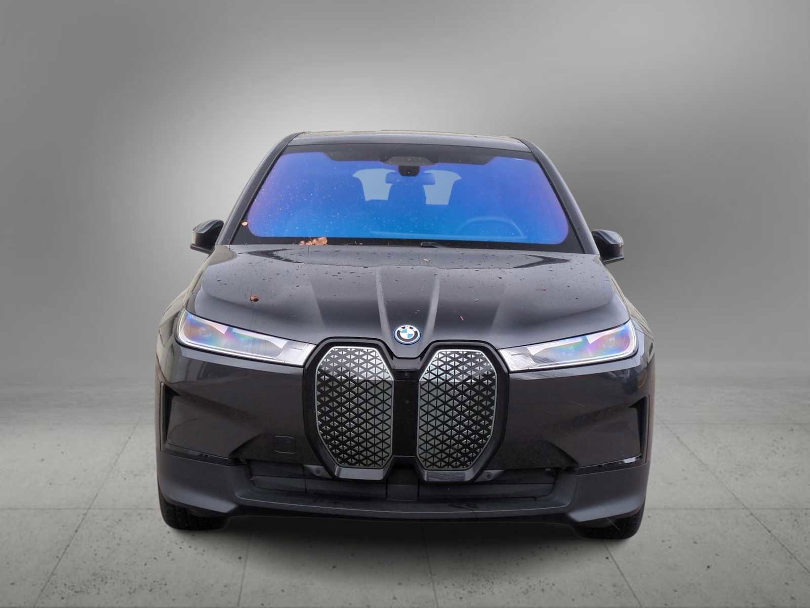 Used 2025 BMW iX xDrive50 image 3