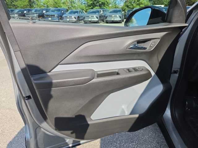 Used 2027 Chevrolet Bolt LT w/ LPO, All-Weather Package FWD image 11
