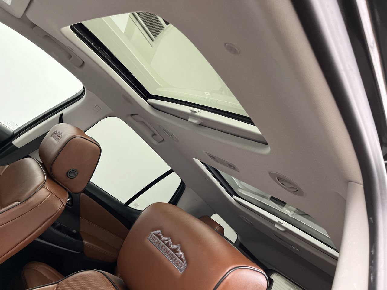 Certified 2019 Chevrolet Traverse High Country AWD/4WD image 7