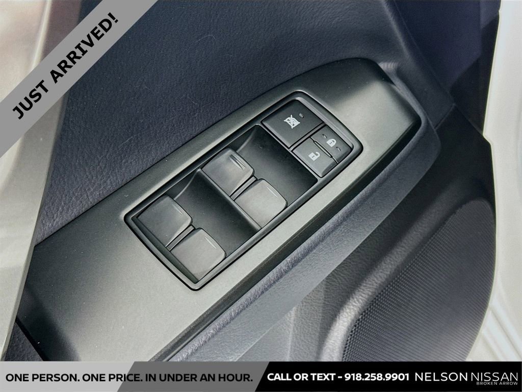 Used 2022 Lexus GX 460 Luxury w/ Sport Design Package image 18