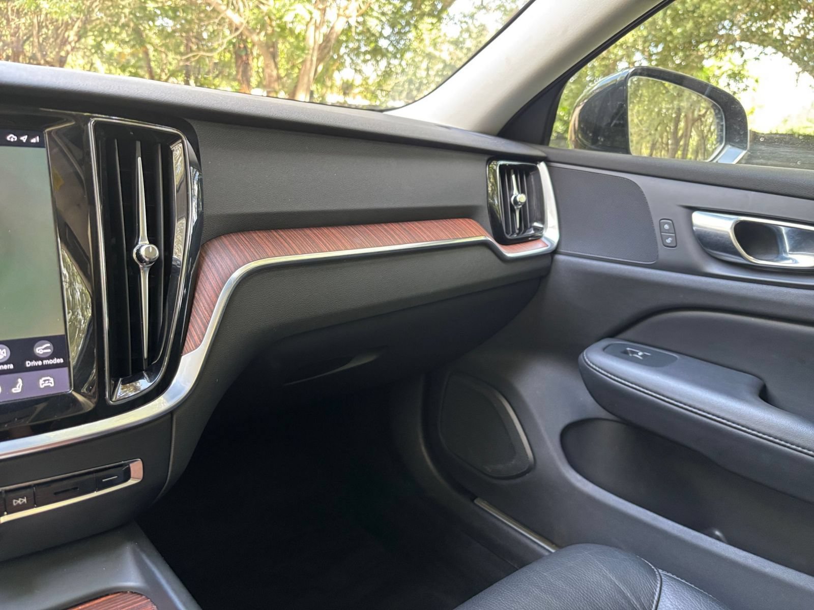 Used 2025 Volvo V60 B5 Cross Country Plus AWD/4WD image 36