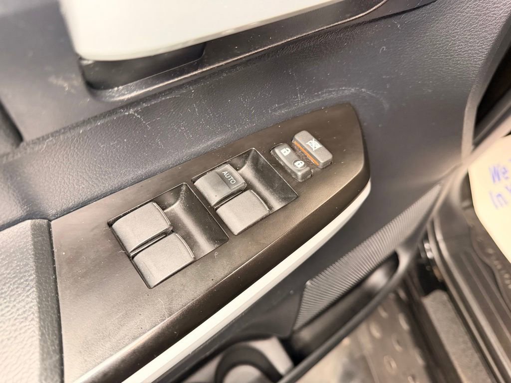 Used 2019 Toyota Tundra SR5 AWD/4WD image 3