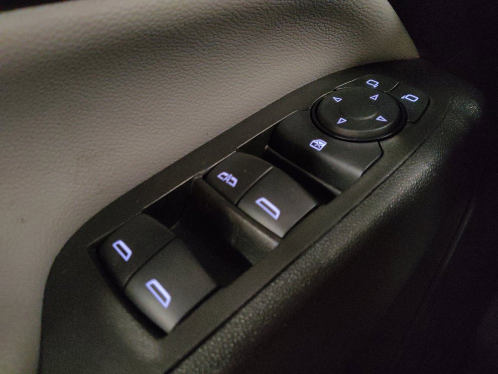 Used 2024 Chevrolet Equinox LS image 27