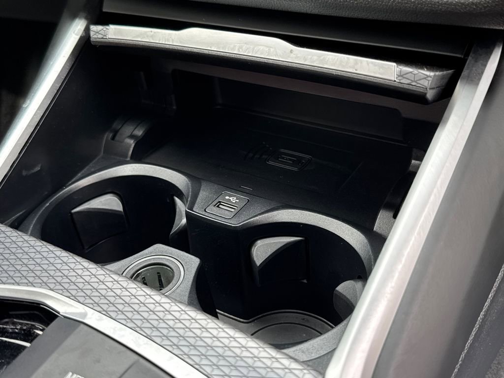 Used 2025 BMW i4 eDrive40 w/ Premium Package image 41