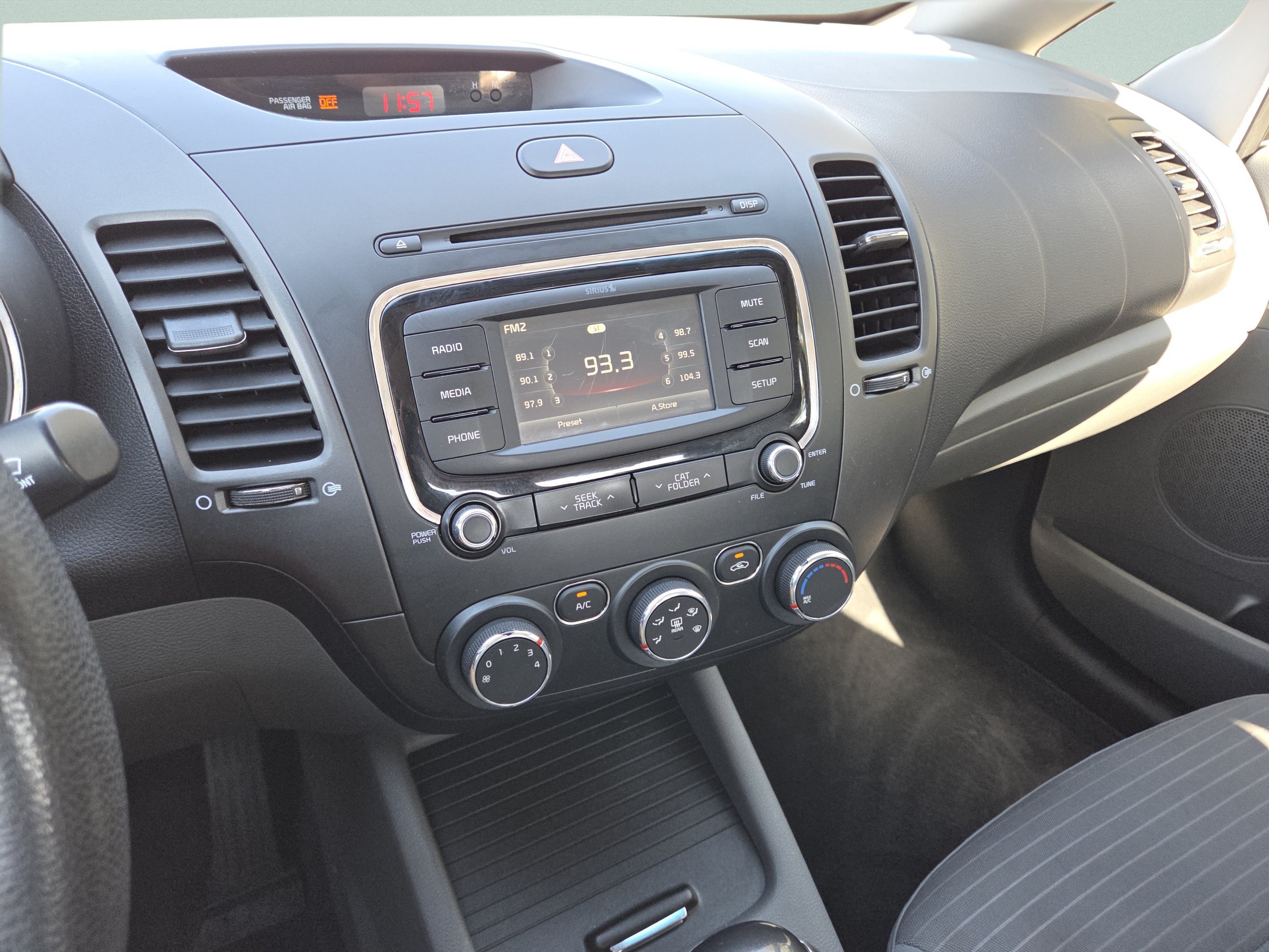 Used 2017 Kia Forte LX w/ LX Popular Package FWD image 30