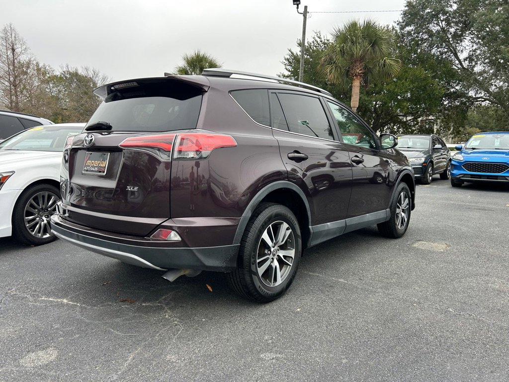 Used 2017 Toyota RAV4 XLE FWD image 6