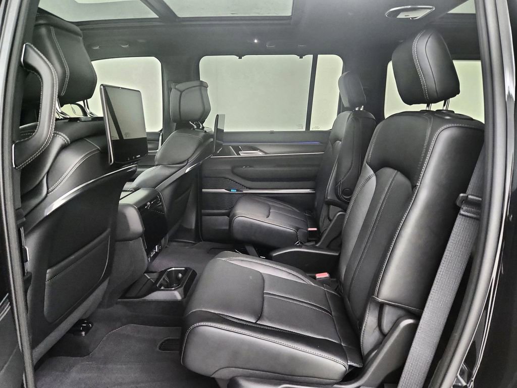 New 2026 Jeep Grand Wagoneer Summit w/ Rear Seat Video Group I image 32