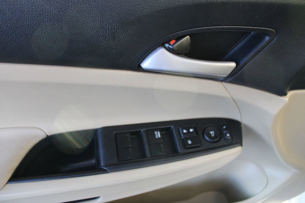 Used 2012 Honda Accord LX image 20