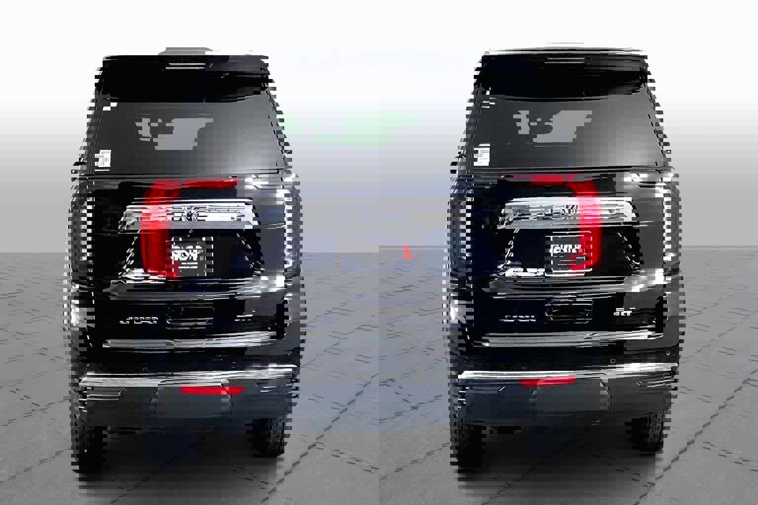 Certified 2022 GMC Yukon SLT w/ SLT Premium Package image 5