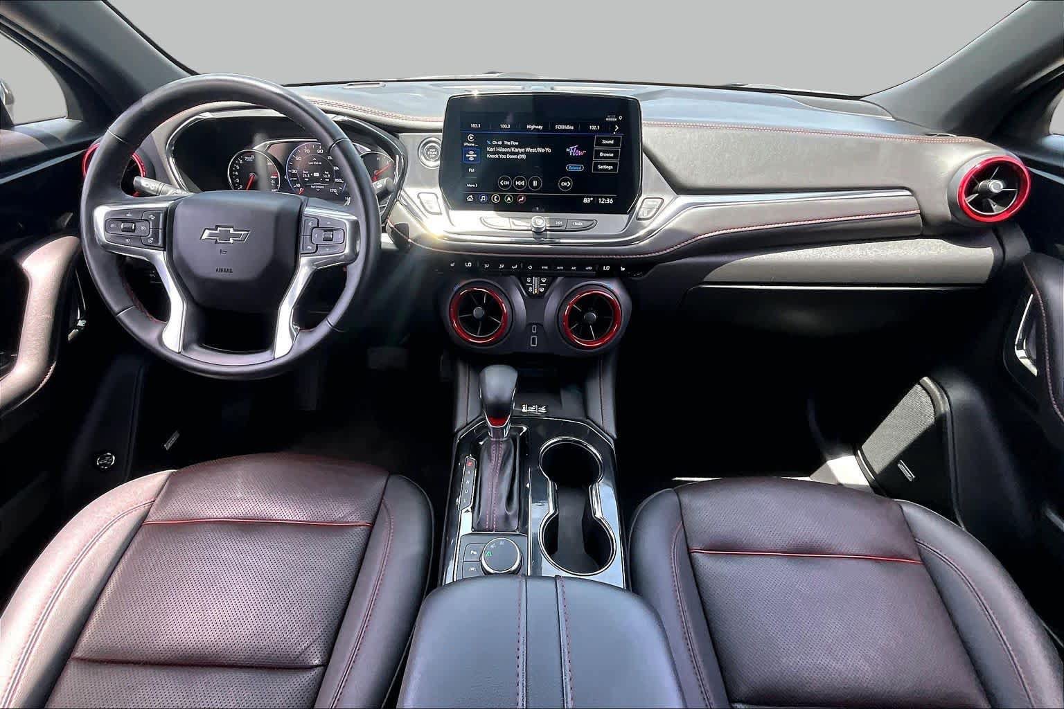 Used 2025 Chevrolet Blazer RS FWD image 16