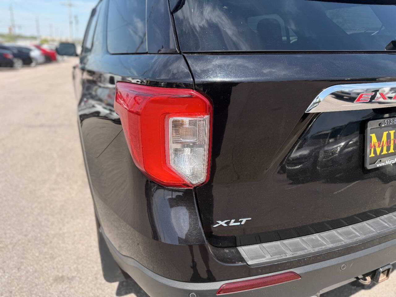 Used 2020 Ford Explorer XLT w/ Equipment Group 202A AWD/4WD image 45