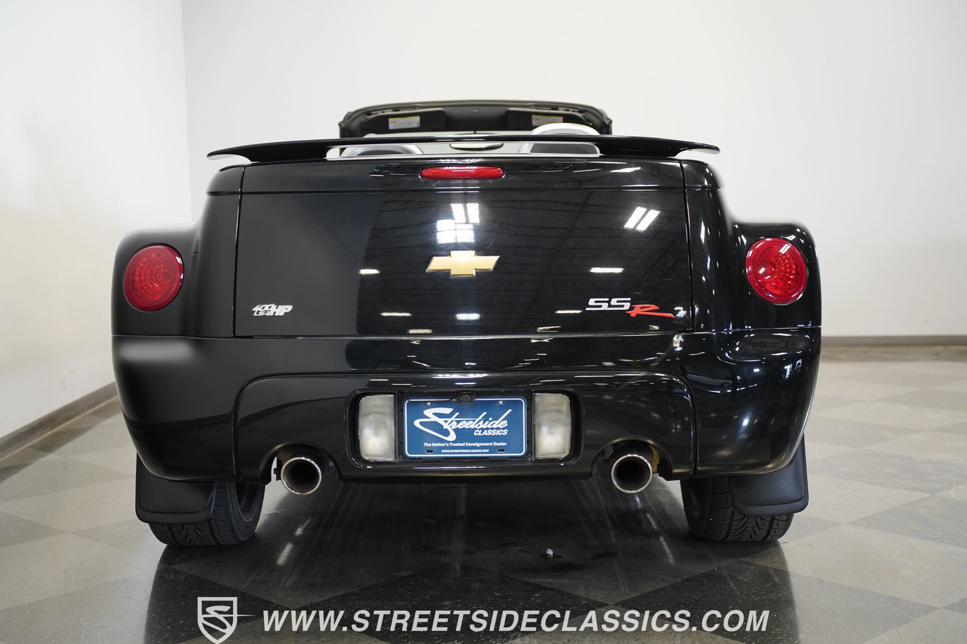 Used 2004 Chevrolet SSR w/ Preferred Equipment Group image 30