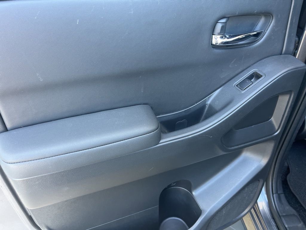 Used 2024 Nissan Frontier SL w/ Technology Package image 29