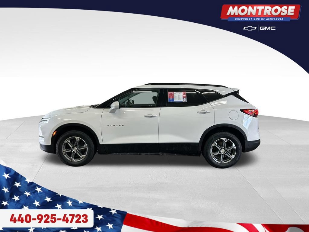 Used 2023 Chevrolet Blazer LT w/ Convenience Package AWD/4WD image 2