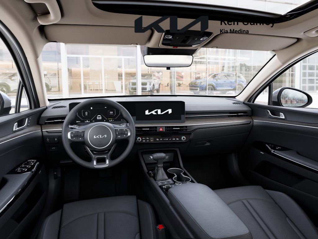 New 2026 Kia K5 EX image 14