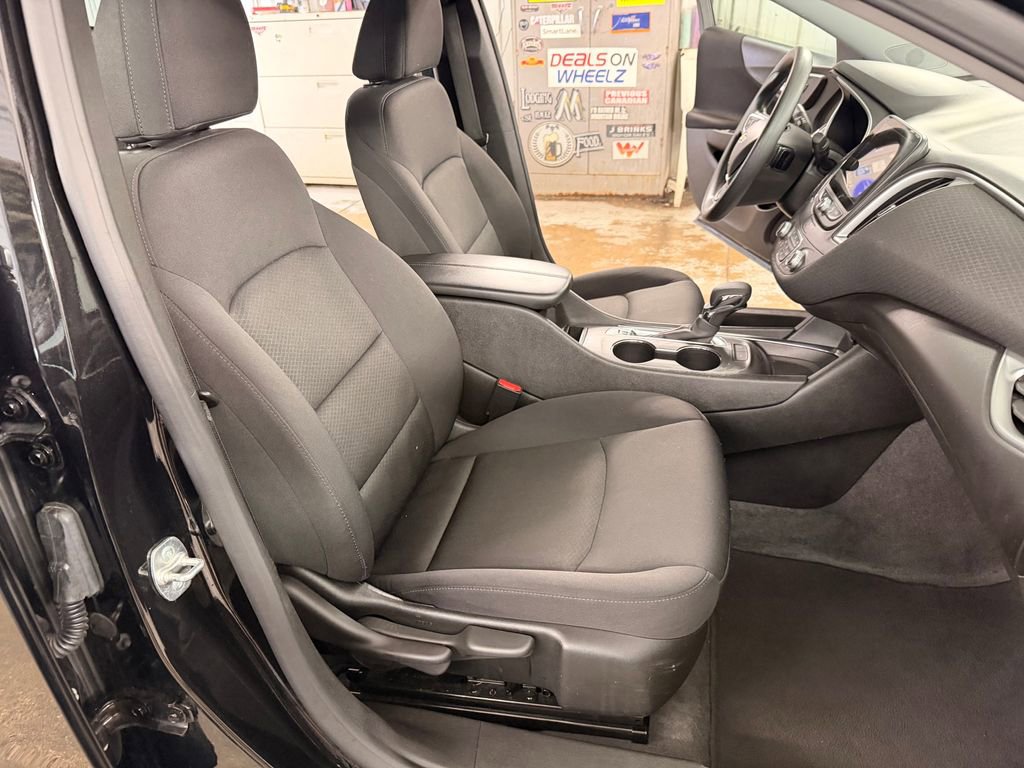 Used 2024 Chevrolet Malibu LT image 29