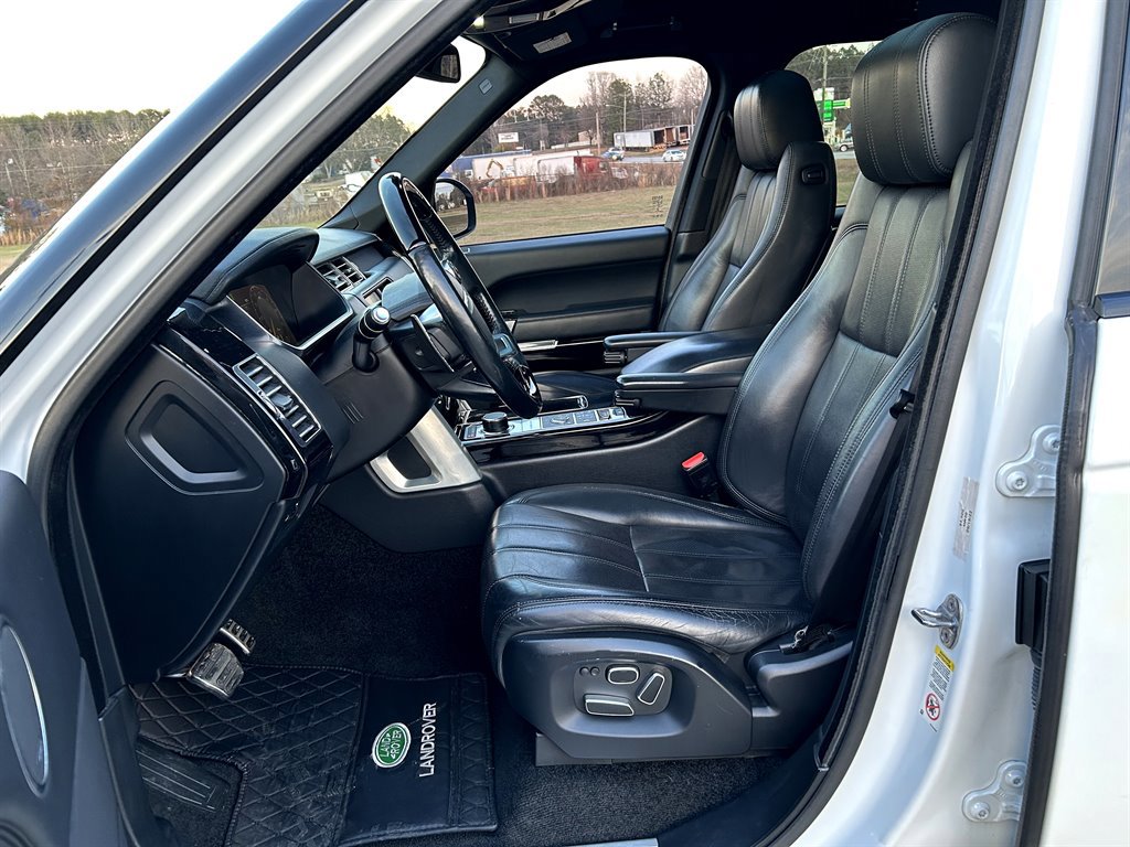 Used 2014 Land Rover Range Rover Supercharged image 4