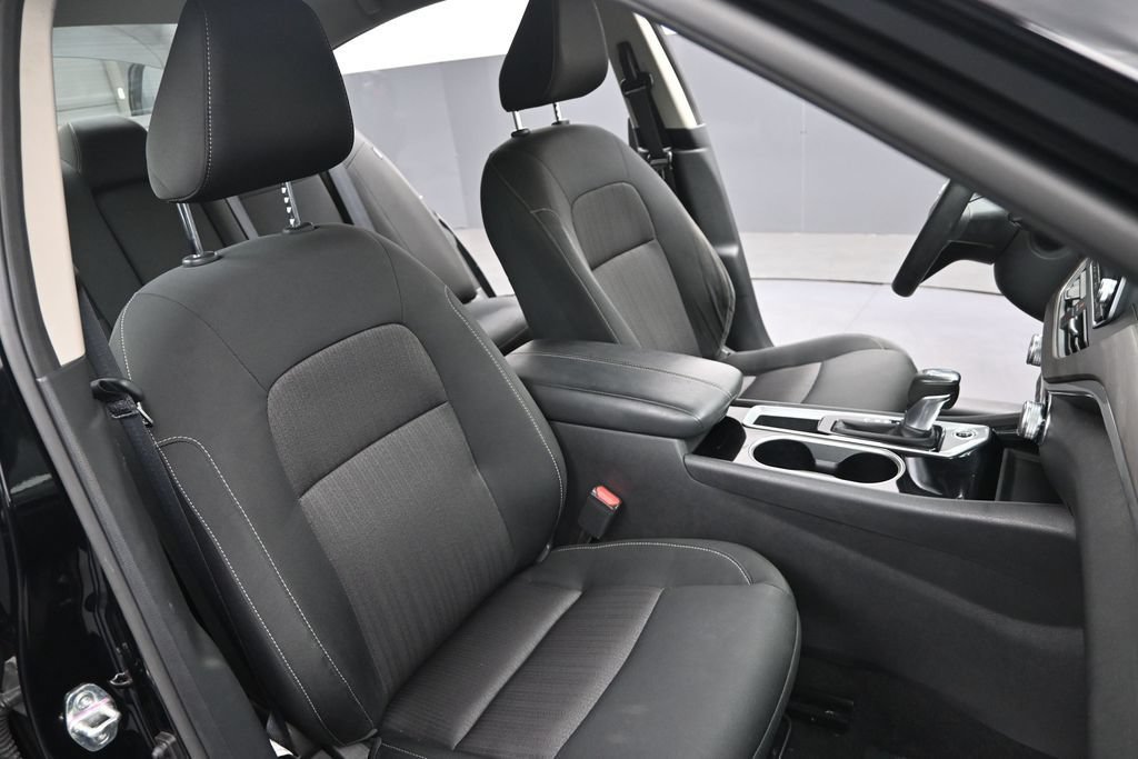 Used 2024 Nissan Altima 2.5 SV FWD image 30