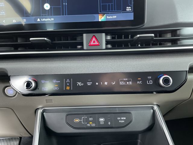 New 2026 Kia Carnival EX image 24