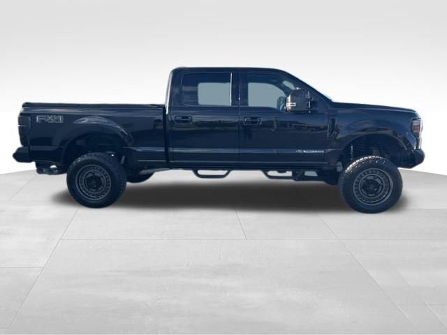 Used 2022 Ford F250 Lariat w/ Black Appearance Package image 10