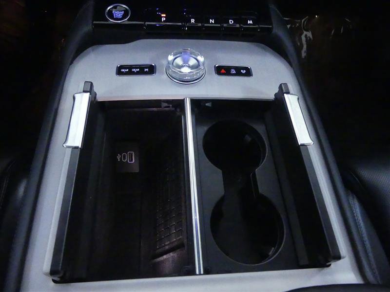 Used 2025 Lincoln Navigator Reserve w/ Jet Appearance Package image 23