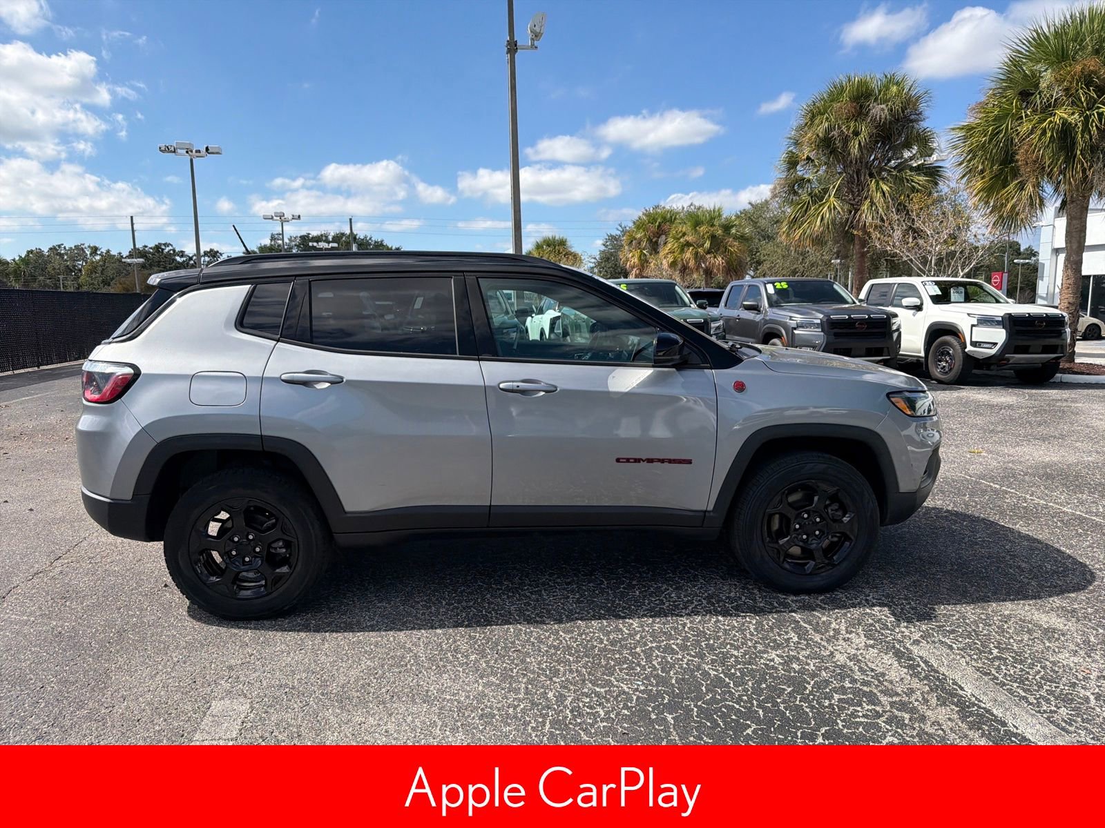 Used 2023 Jeep Compass Trailhawk image 4