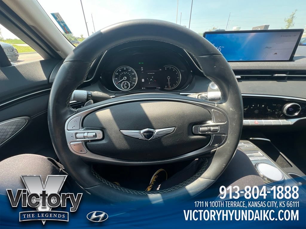 Used 2025 Genesis GV70 2.5T AWD/4WD image 12