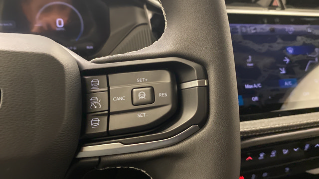 New 2027 Jeep Cherokee Laredo AWD/4WD image 20