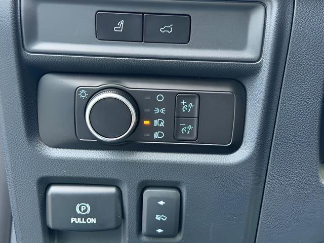 Used 2018 Ford F150 XLT w/ Equipment Group 302A Luxury image 33