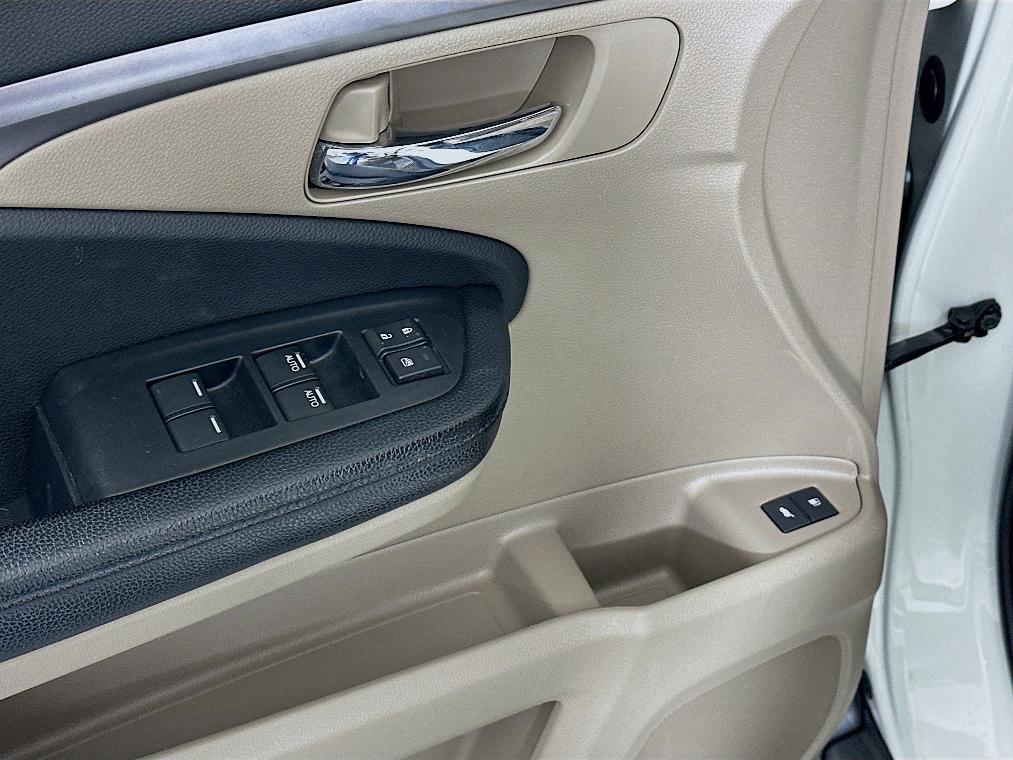 Used 2017 Honda Pilot EX-L image 15