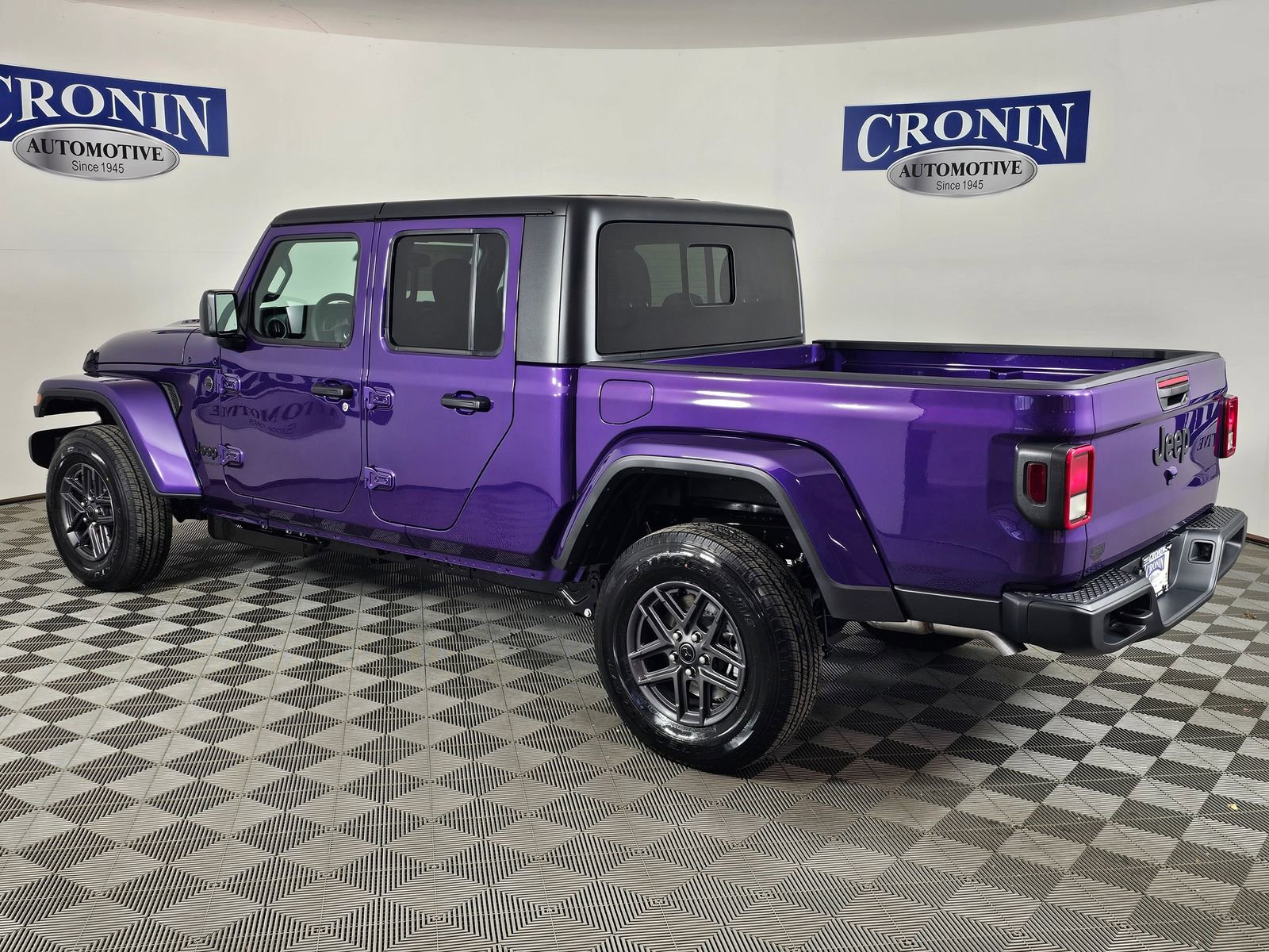 New 2026 Jeep Gladiator Sport AWD/4WD image 3